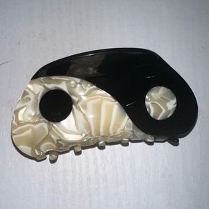 Ying and Yang hair claw clip. Never worn
